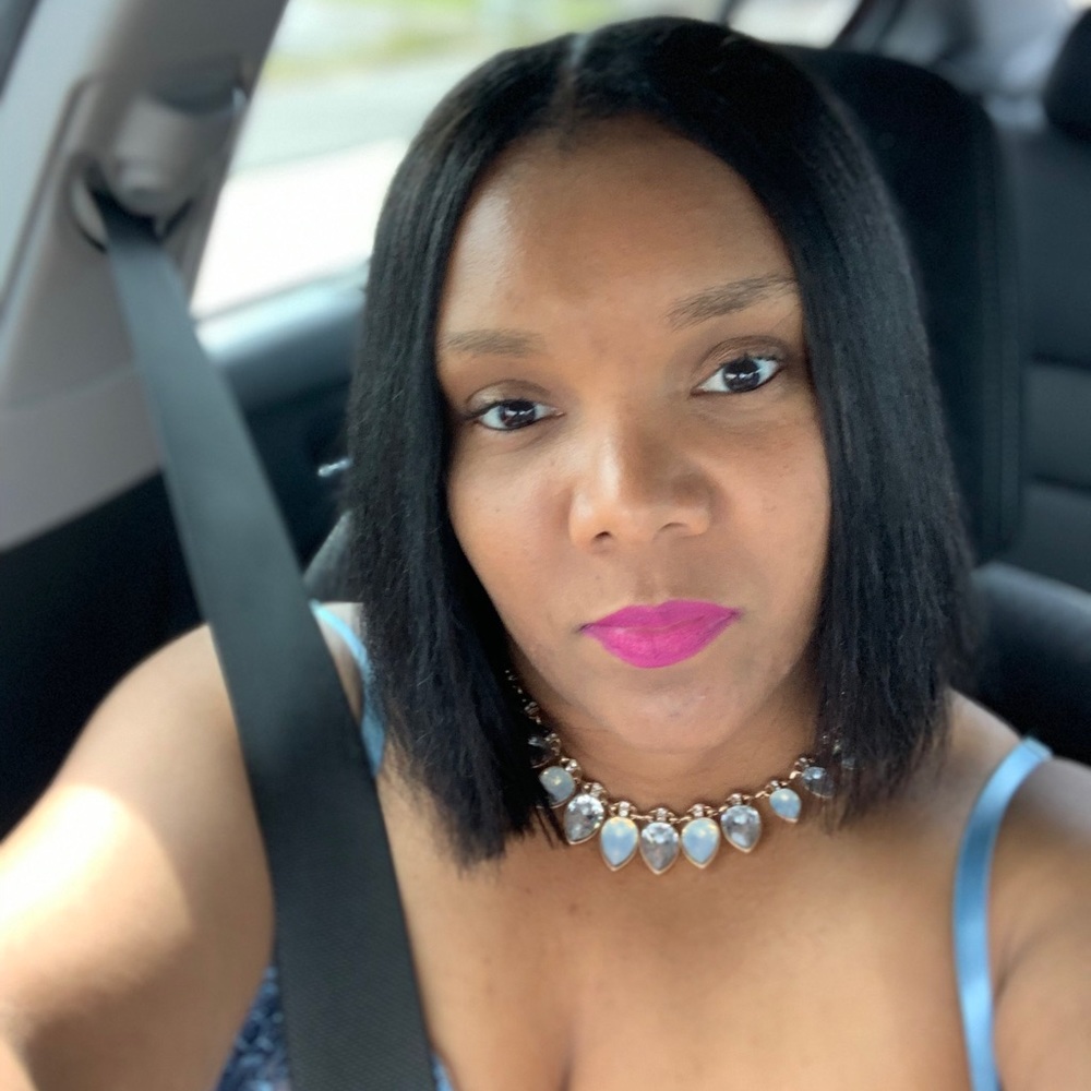 Meet your Posher, Vanessa